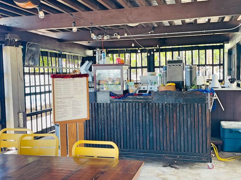 ワイキキビーチのカイコーヒーの店内