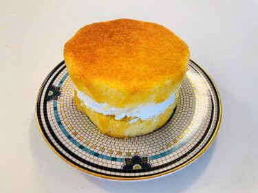 ハワイ産パイナップルで「ビクトリアケーキ」を作る〜ハワイで見つけた食材32〜